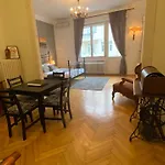 Apartment Next To The Parliament